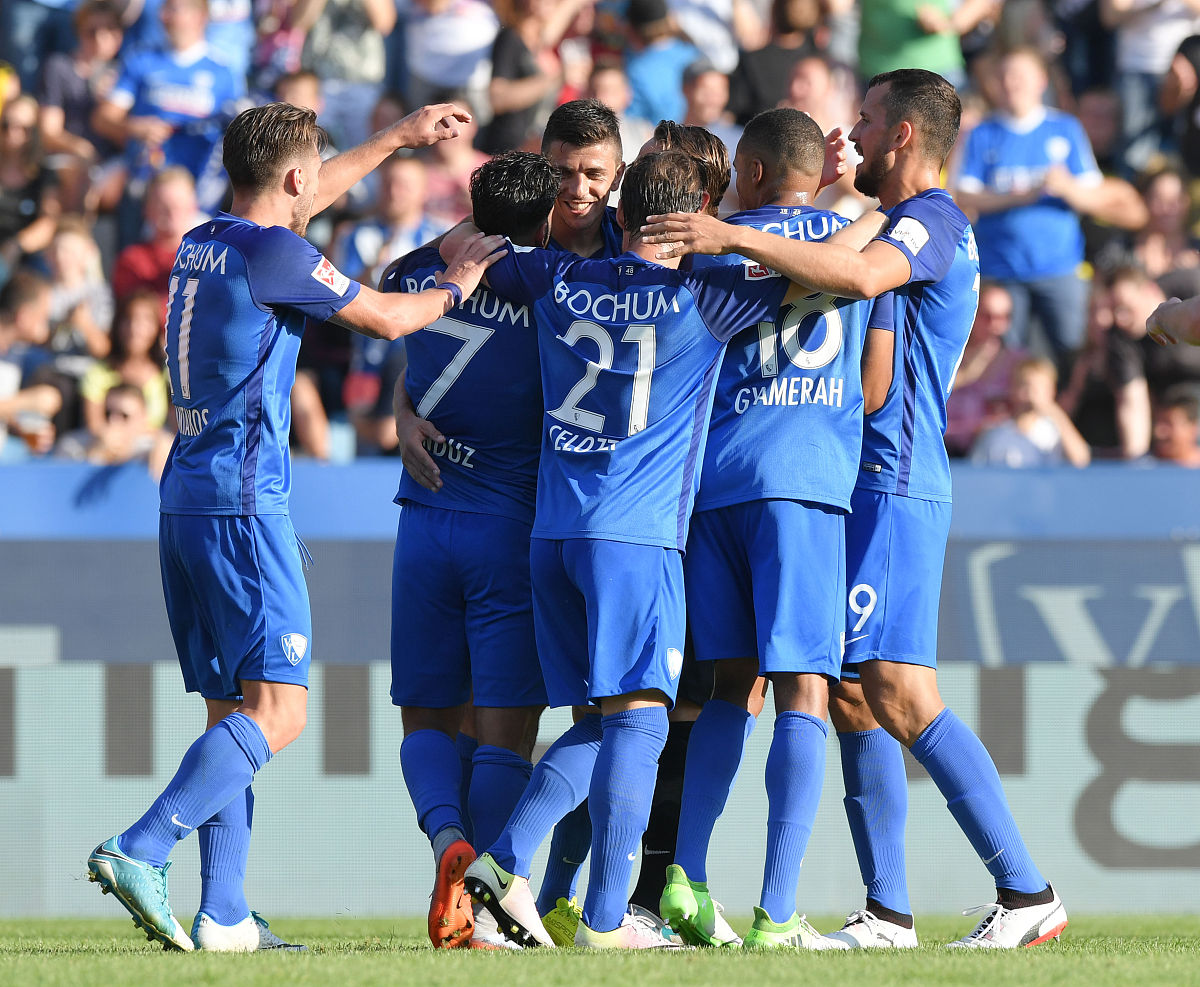 英雄联盟S15全球赛-今晨巴黎圣日耳曼备战法甲，调整名单细节曝光，质疑声仍在，身体对抗强度拉满的简单介绍